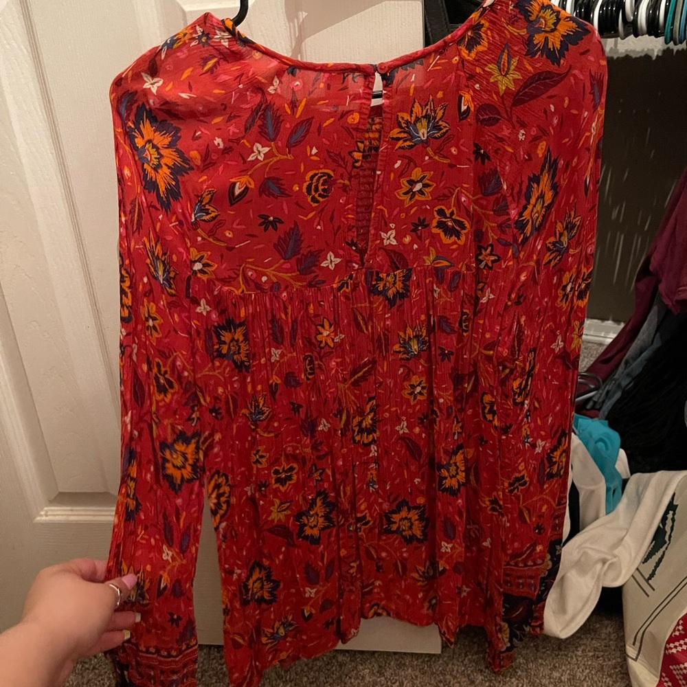 Old navy floral blouse top - Picture 2 of 3